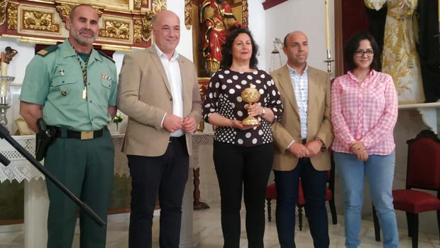 Acto de entrega del Copón Divino a sus propietarios
