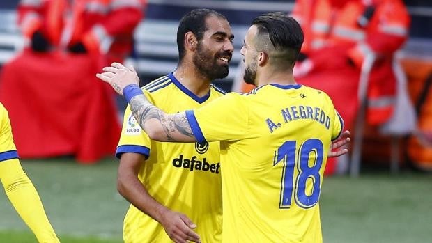 Cádiz CF: Fali y su marca de botas, 'made in' Álvaro Negredo