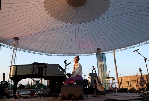 La cantante Amia se estrenó ayer en el festival