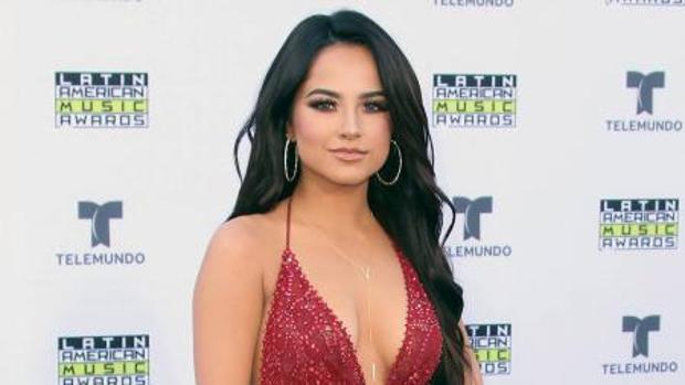 Becky G posa en los premios Latin American Music Awards