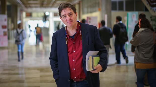 El poeta Luis García Montero, nuevo director del Instituto Cervantes