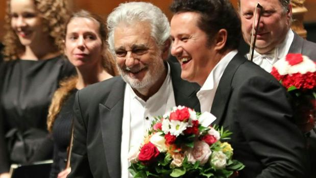 Plácido Domingo, visiblemente emocionado tras su actuación en Salzburgo