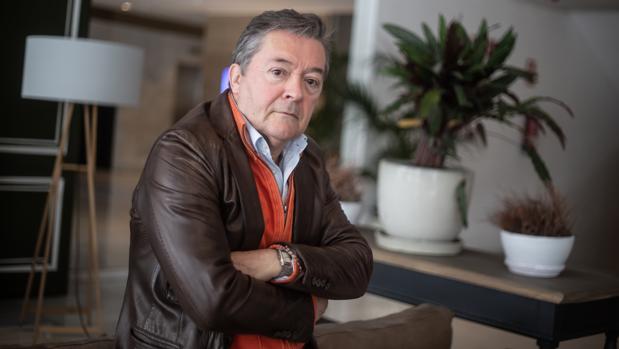 Javier Salvago: «No tengo la necesidad de escribir más poesía»