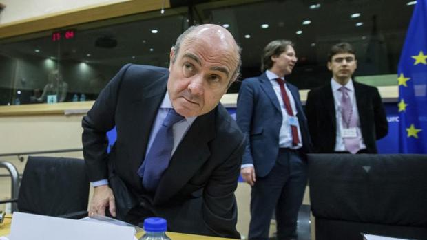 El ministro de Economía, Luis de Guindos, durante la reunión del Eurogrupo