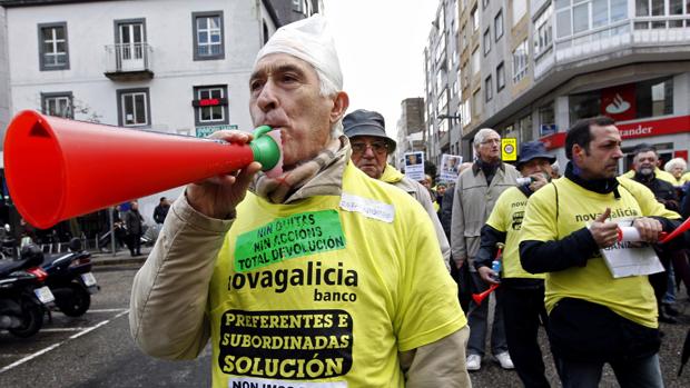 Imagen de archivo de protestas de afectados por preferentes y deuda subordinada