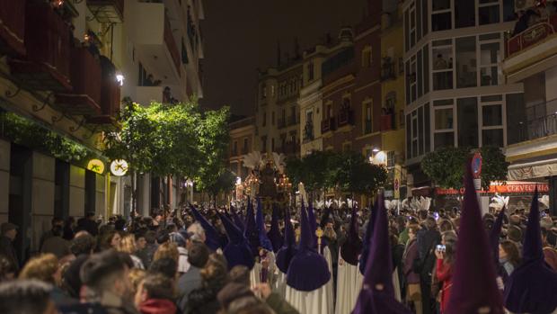 Estación de penitencia de la Macarena en la Madrugada del Viernes Santo de 2018