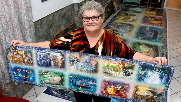 Paquita Parres, la vecina que ha completado uno de los puzles más grandes del mundo
