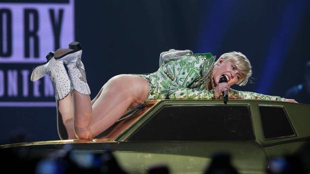 Miley Cyrus, durante su actuación en Barcelona en 2014