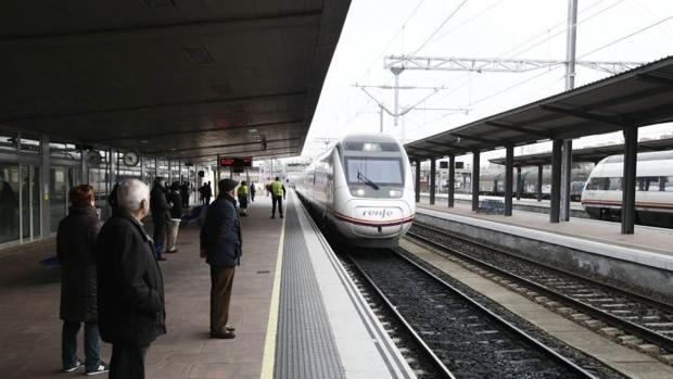 Un tren Alvia