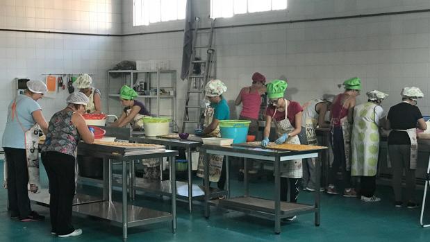 Interior de la instalación de Natursnacks en Pedrajas de San Esteban