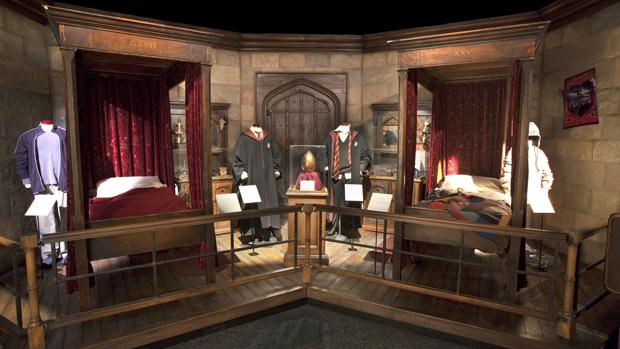Dormitorio Gryffindor, presentado en «Harry Potter: The Exhibition»