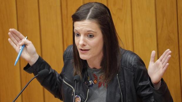 La diputada nacionalista Olalla Rodil, durante la defensa del proyecto de ley de normalización lingüística