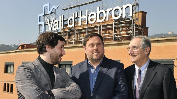 Comín, Junqueras y Martínez en el hospital de la Vall d'Hebron