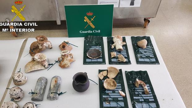 Imagen del material incautado tras la investigación de la Guardia Civil