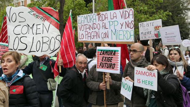 Las entidades que promovieron la manifestación del 31 de marzo en Madrid por la «España vaciada» han decidido crear una coordinadora estable contra la despoblación