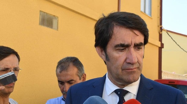 El consejero de Fomento y Medio Ambiente, Juan Carlos Suárez-Quiñones