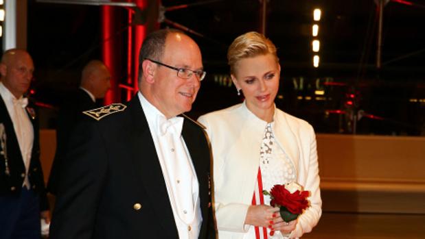 El príncipe Alberto y la princesa Charlene de Mónaco