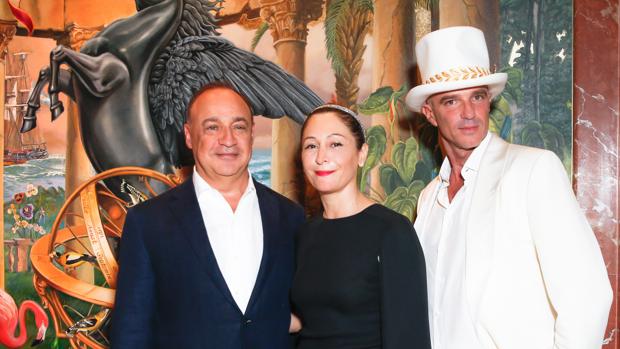 Len Blavatnik, una de las grandes fortunas del mundo, junto a Ximena Caminos y Alan Faena