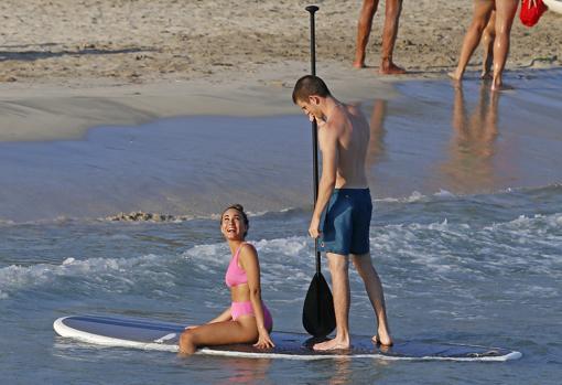 Aitana Ocaña y Miguel Bernardeau