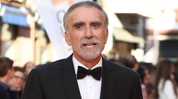 Juan y Medio