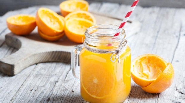Zumo de naranja.