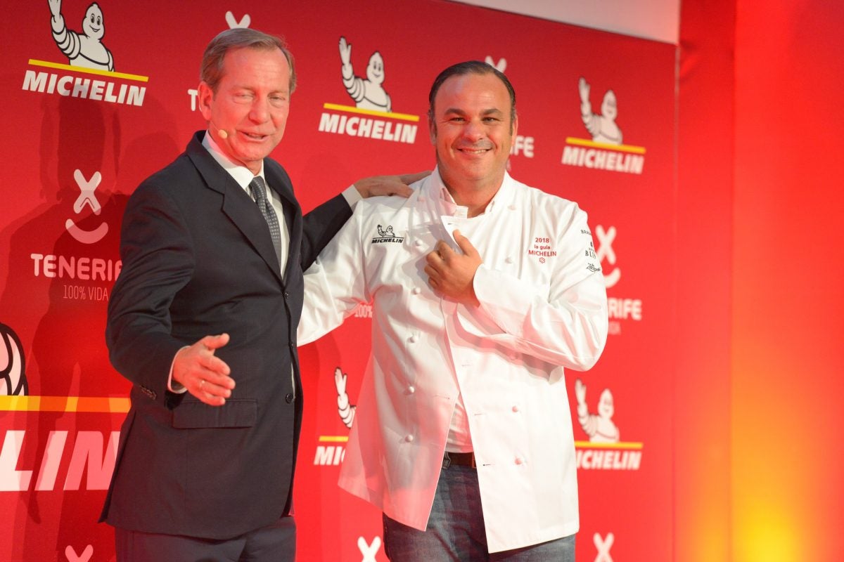 Angel León recibe su tercera Estrella Michelin en la pasada edición de la gala. | Cedida