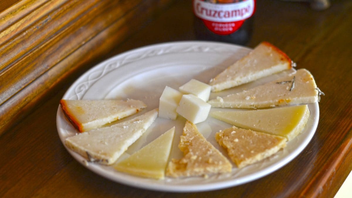 Importantes chefs de prestigio nacional elaboran platos delicatessen con quesos Payoyos