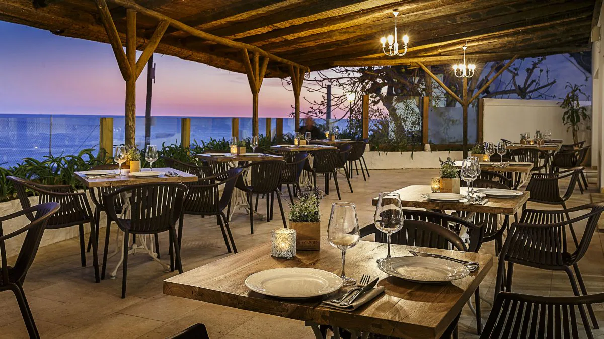 La cena tendrá lugar en una terraza con vistas al mar en La Breña
