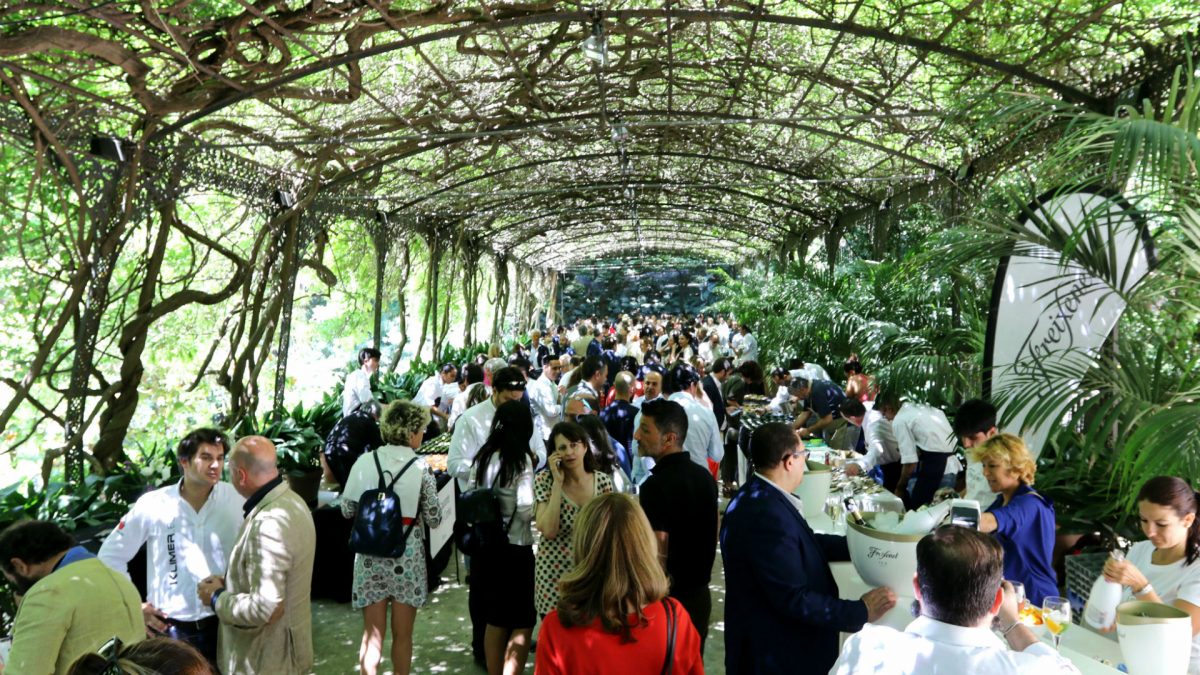 La cita tuvo lugar en el jardín botánico La Concepción de Málaga