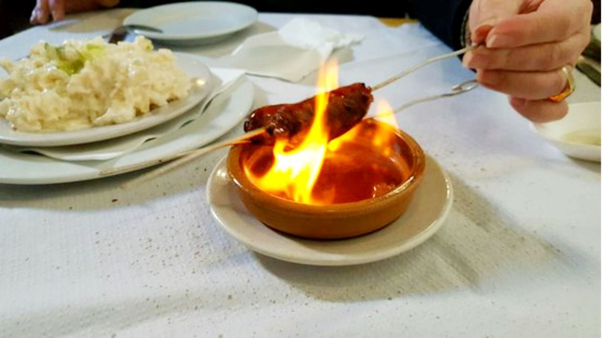 Tapa de choricito a la llama, una de las más aclamadas