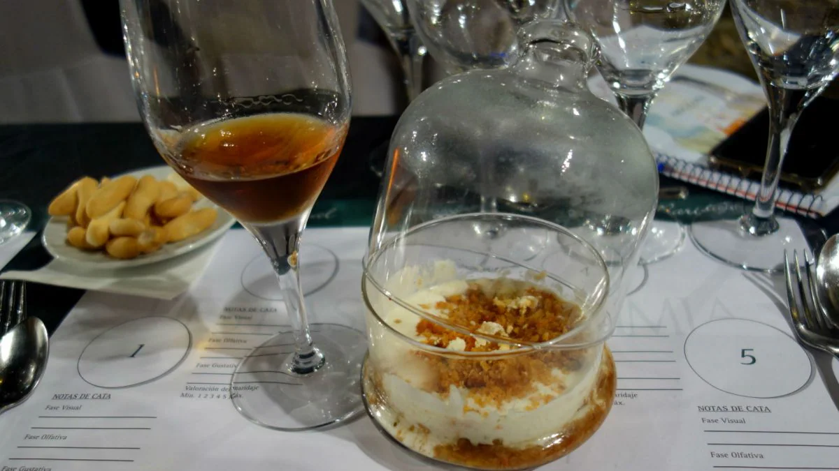 Varios hoteles ofrecen almuerzos y cenas especiales maridadas con vino de Jerez. | G.C.