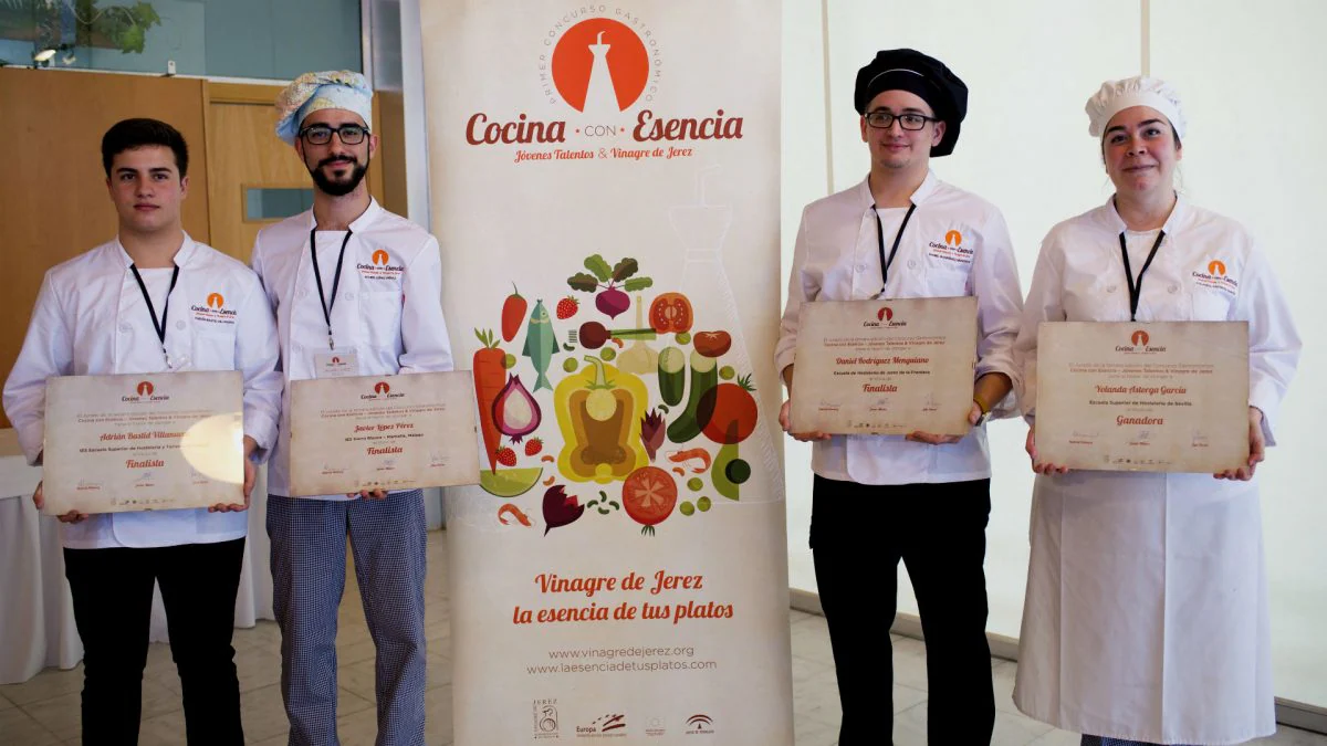 Los cuatro finalistas de la tercera edición de 'Cocina con Esencia'