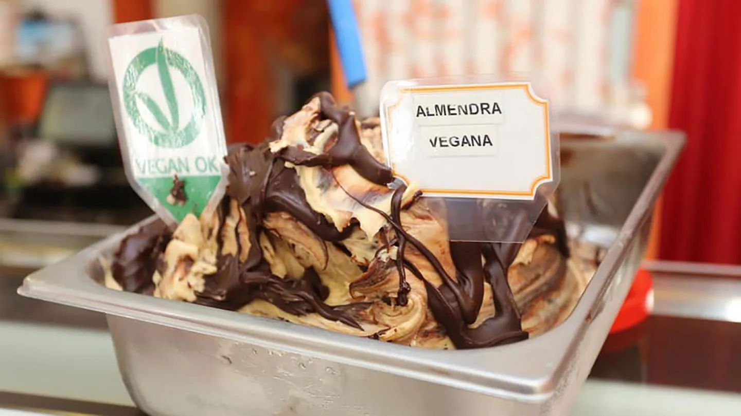 Almendra vegana, uno de los sabores de la Heladería Da Massimo | Facebook Da Massimo
