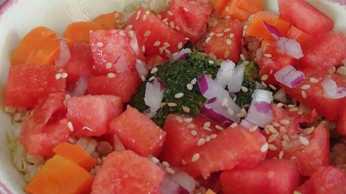 Poke de quinoa y sandía.