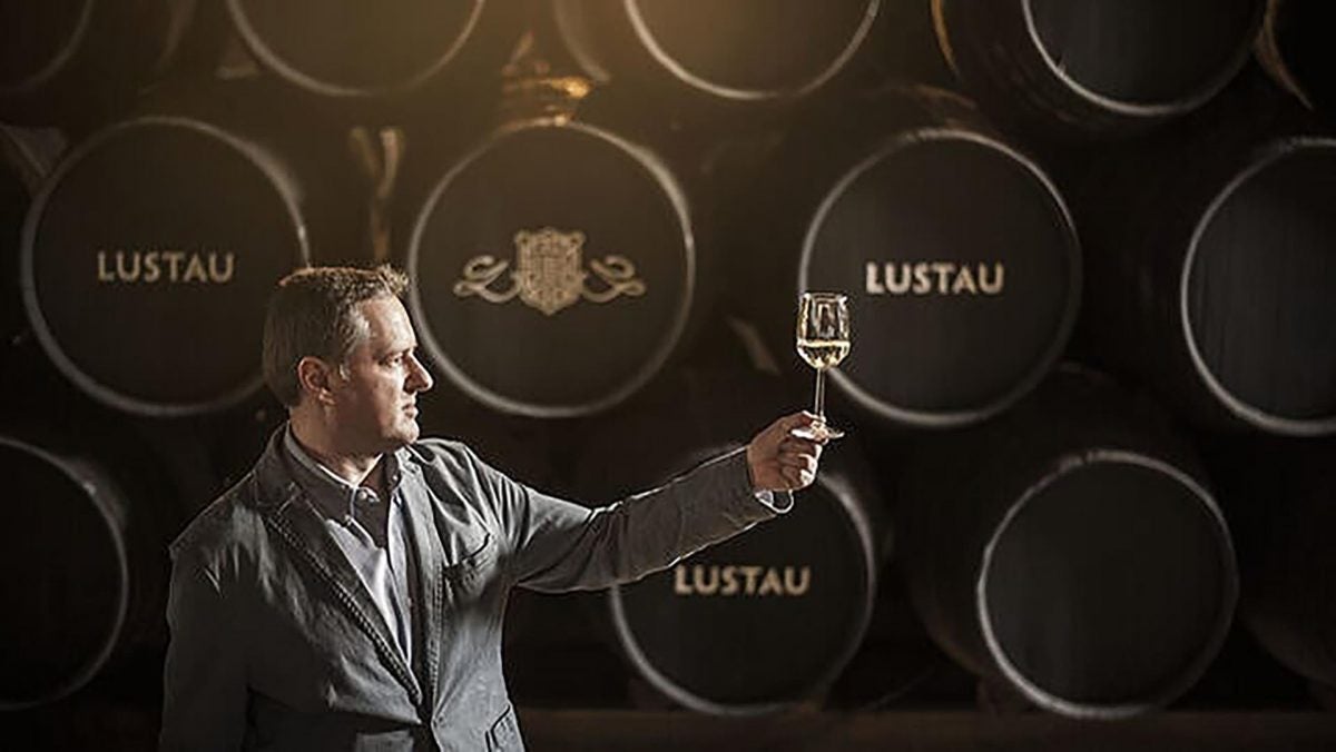 El enólogo de Lustau, Sergio Martínez, nominado  para el mejor de vinos generosos del mundo.