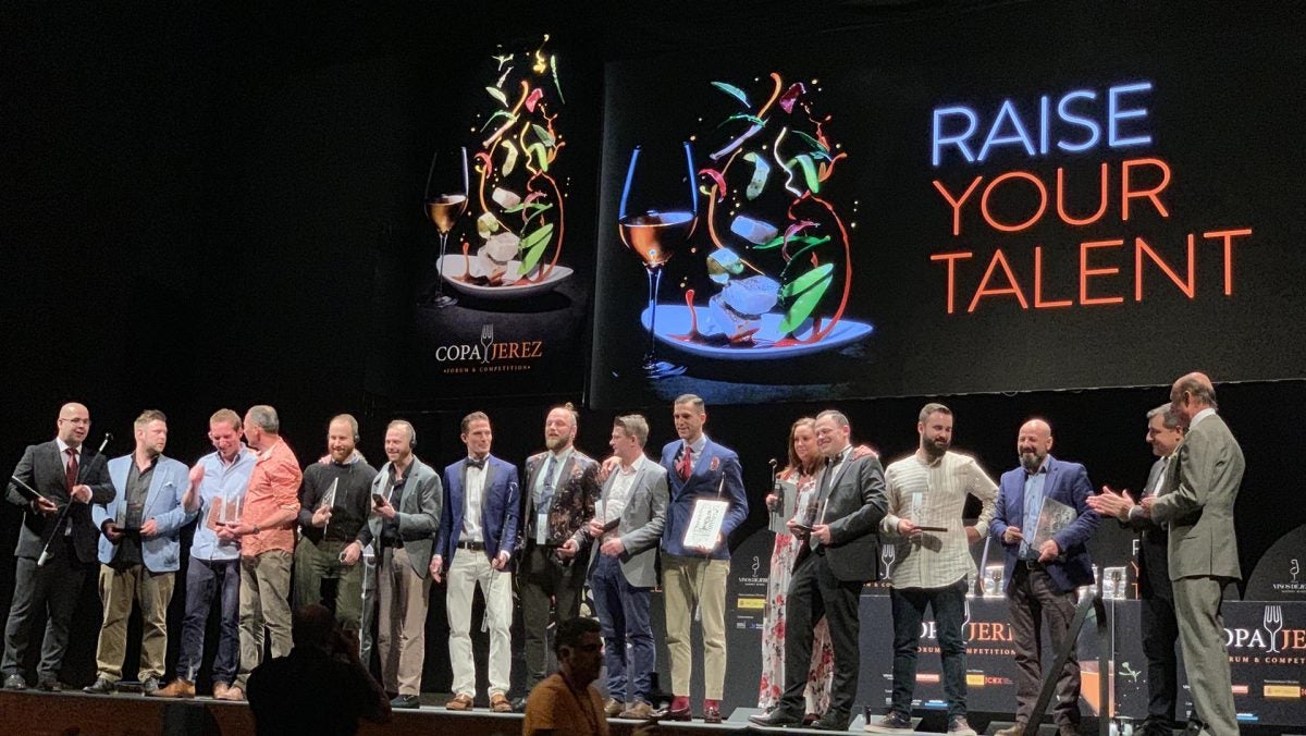 Foto de grupo en el Teatro Villamarta, donde se celebró la Copa Jerez.