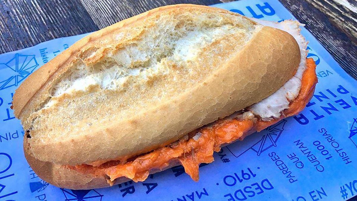 El bocadillo de lomo en manteca, mítico de la Venta Pinto.