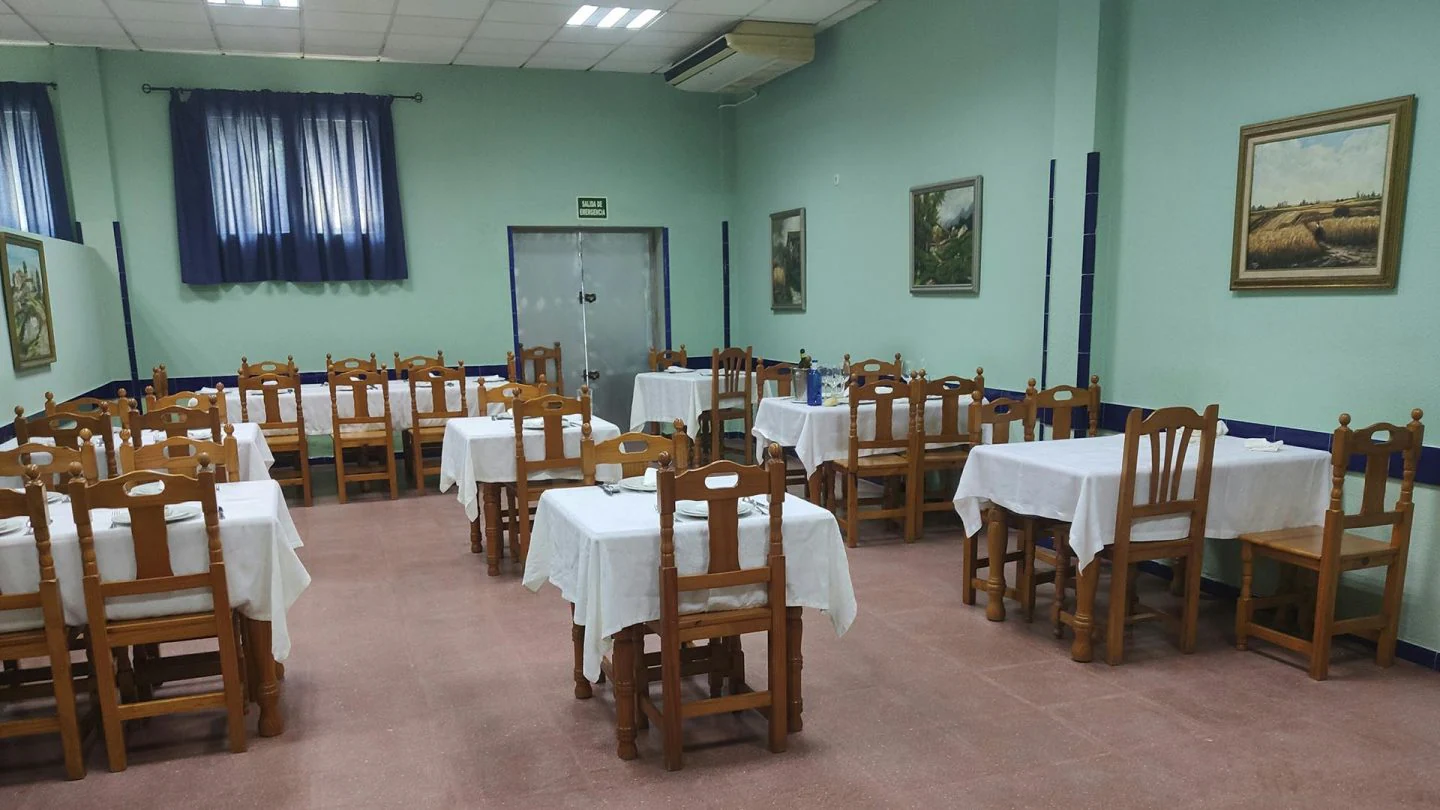 Salón restaurante de Casa Manolito, en Puerto Real.