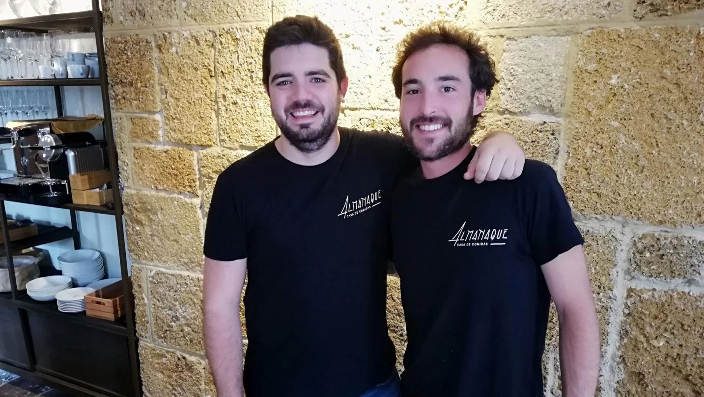 Pedro Aguilera y Juan Carlos Borrell son los socios de Almanaque Casa de Comidas. 