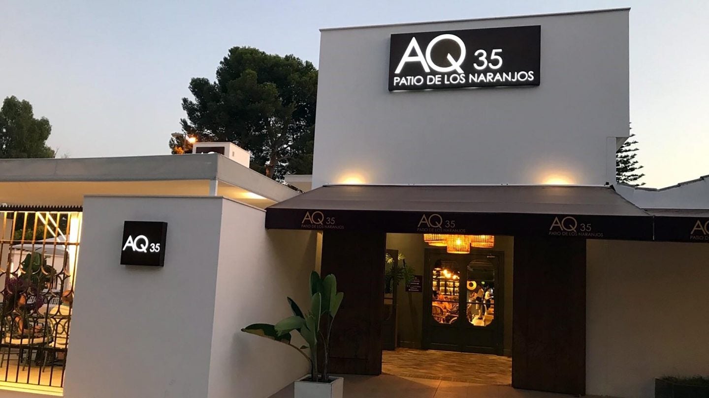 Entrada al Restaurante AQ 35.