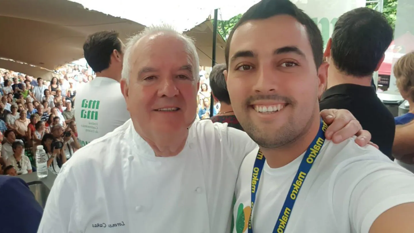 Mario Jiménez con Lorenzo Cañas, considerado como referente de la cocina riojana y que dedicó unas cariñosas palabras a la familia de El Faro. | Foto: Cedida