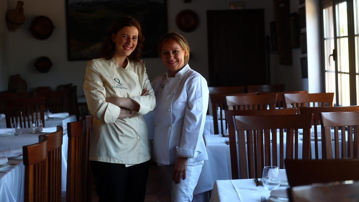 Miriam Rodríguez y Pepi Martínez en la Venta La Duquesa. | Foto: Francis Jiménez.