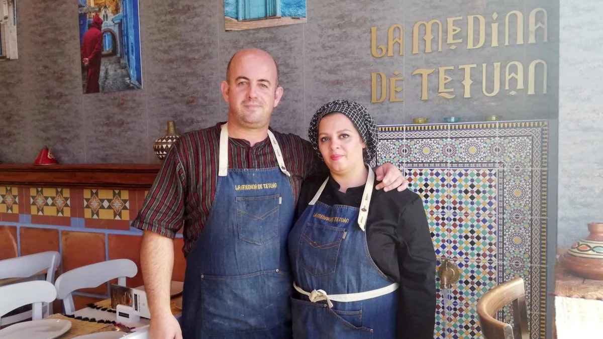 Ramón Ramos y Ouafae Amajhour, los propietarios de La Medina de Tetuán.