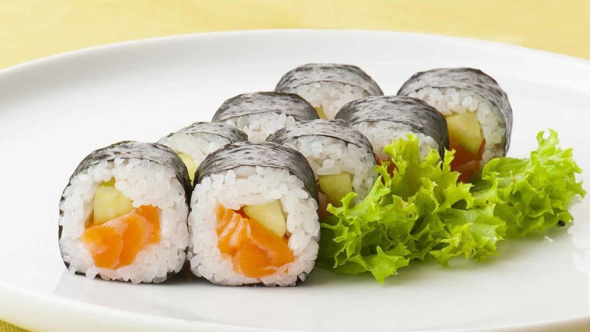 El sushi es uno de los tipos de comida que reparte Delivereat.