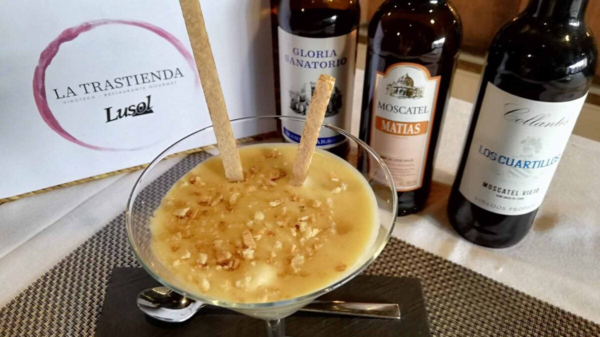 El postre Sor Chiclana con torta de las monjas presentado por Lusol.