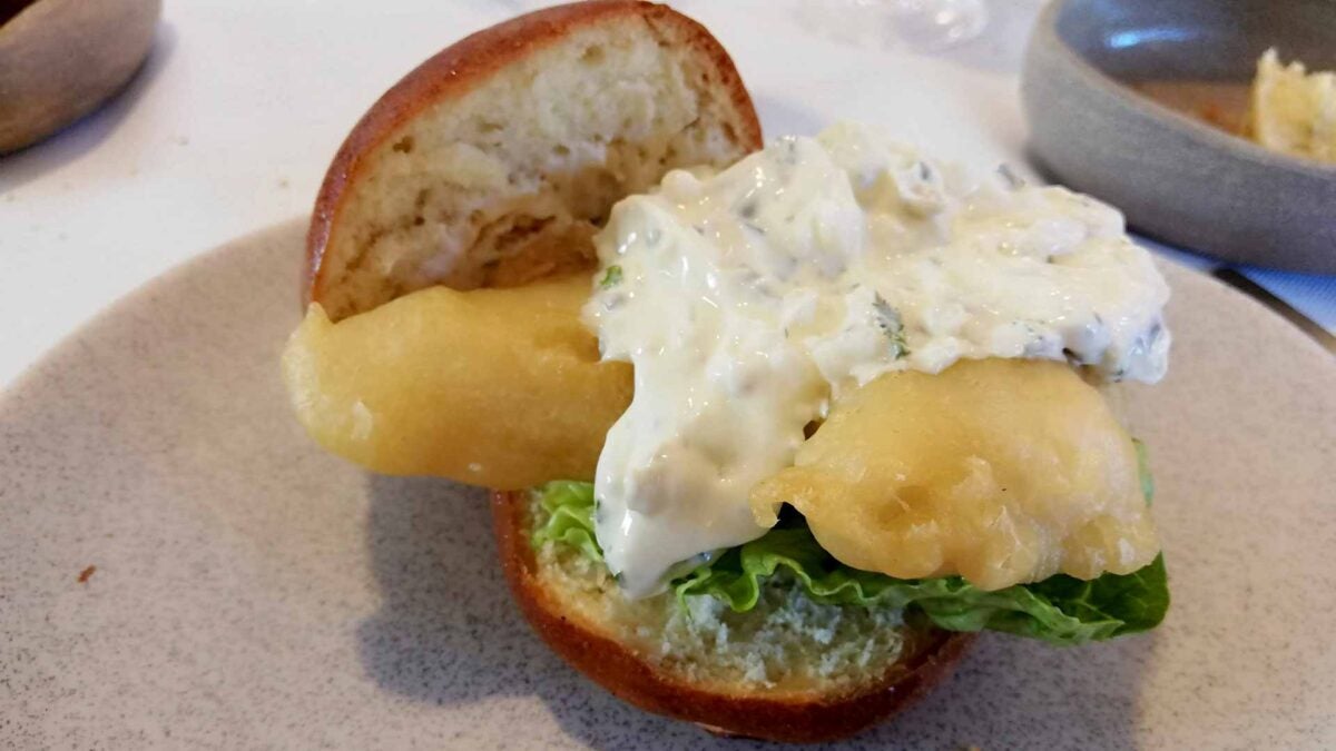 Montadito de filete de lubina de Lubimar.