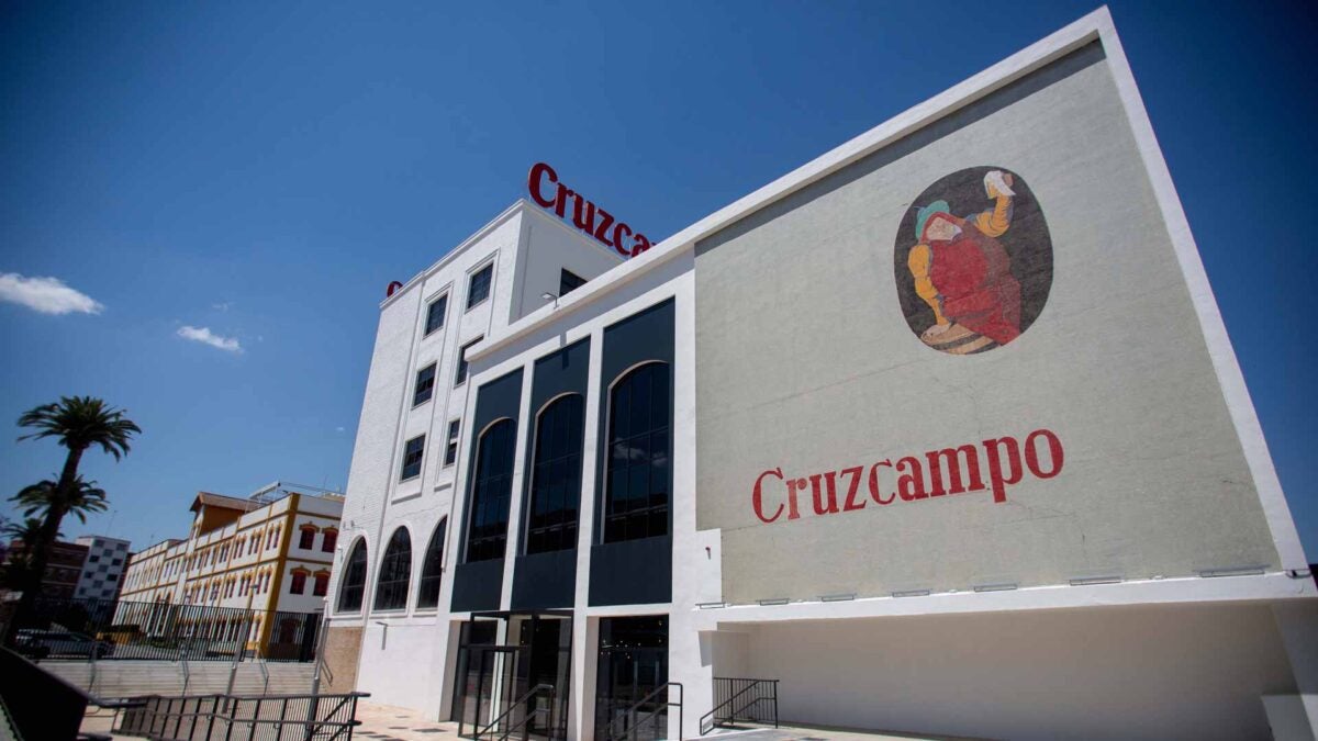 La sede de la Factoría Cruzcampo en Sevilla.