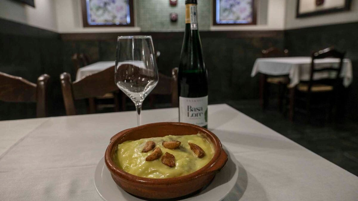 El bacalao al pil pil de Atxuri, la receta de la revista Gurmé Cádiz.