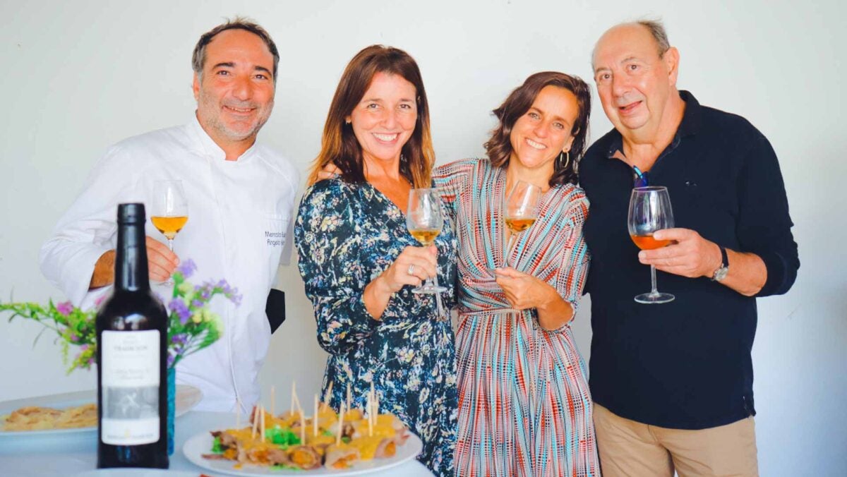 De izquierda a derecha, Angelo Marino, Ana Escobar, Helena Rivero (Bodegas Tradición) y Rafa Vega. | Foto: Cedida.