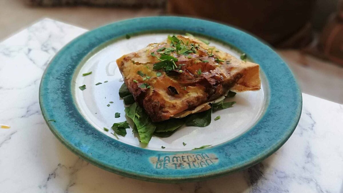 Malfuf, un brick relleno de verduras de temporada y champiñones.